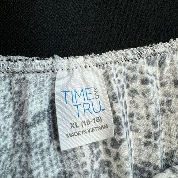 Time and Tru Women's Accordion Pleat Snakeskin Skirt XL Extra Large 16 18 Grey - Picture 6 of 9